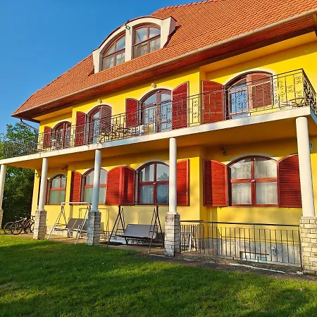 Apartmán Lira *