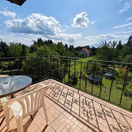 Lira Apartment Heviz