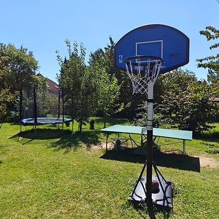 Lira Apartment *