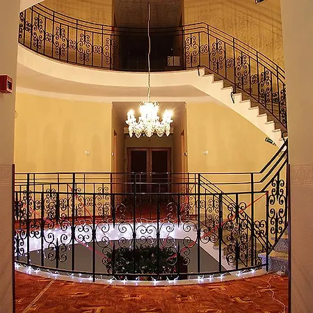 Lira Apartment *